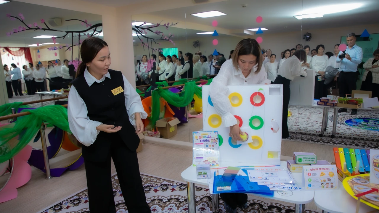 Жаңа оқу жылы - жаңа кәсіби стратегия: «Қарлығаш» балабақшада педагогикалық кеңес өтті 