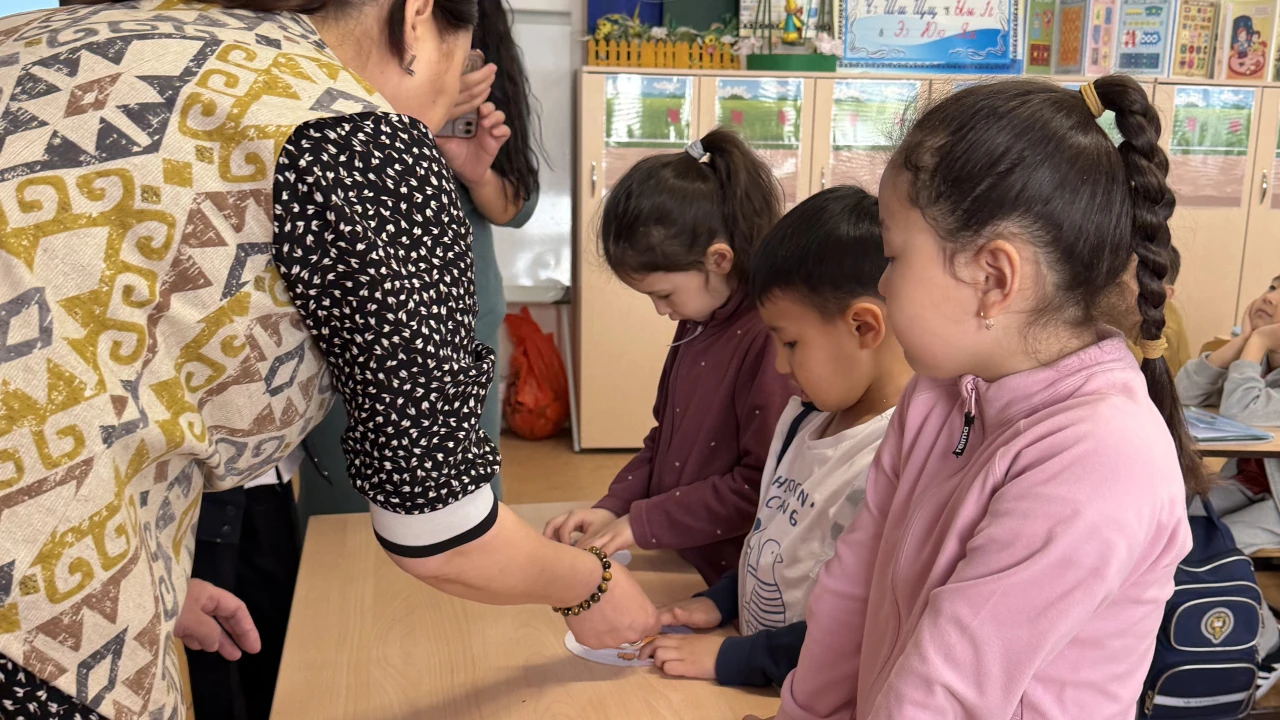 Воспитанники детского сада «Қарлығаш» познакомились со школьной средой в рамках проекта преемственности 