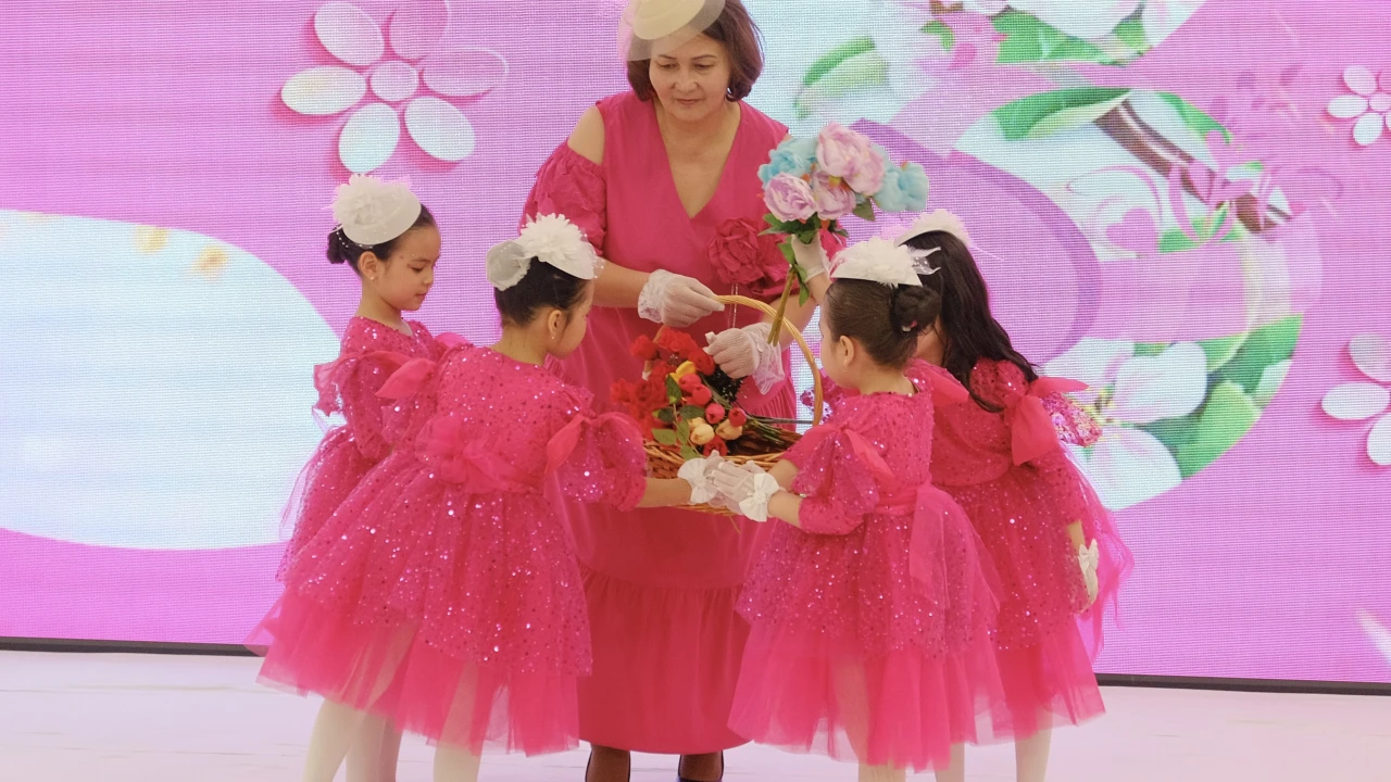 Көктем «Анашым» сөзінен бастау алады: ҚР ПІБ МО «Қарлығаш» балабақшада»» 8 наурызға арналған мерекелік іс-шаралар өтті 