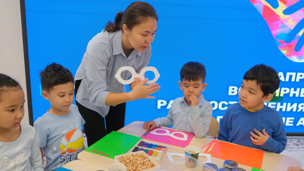 В «Қарлығаш» прошли мероприятия, приуроченные ко Всемирному дню распространения информации об аутизме 