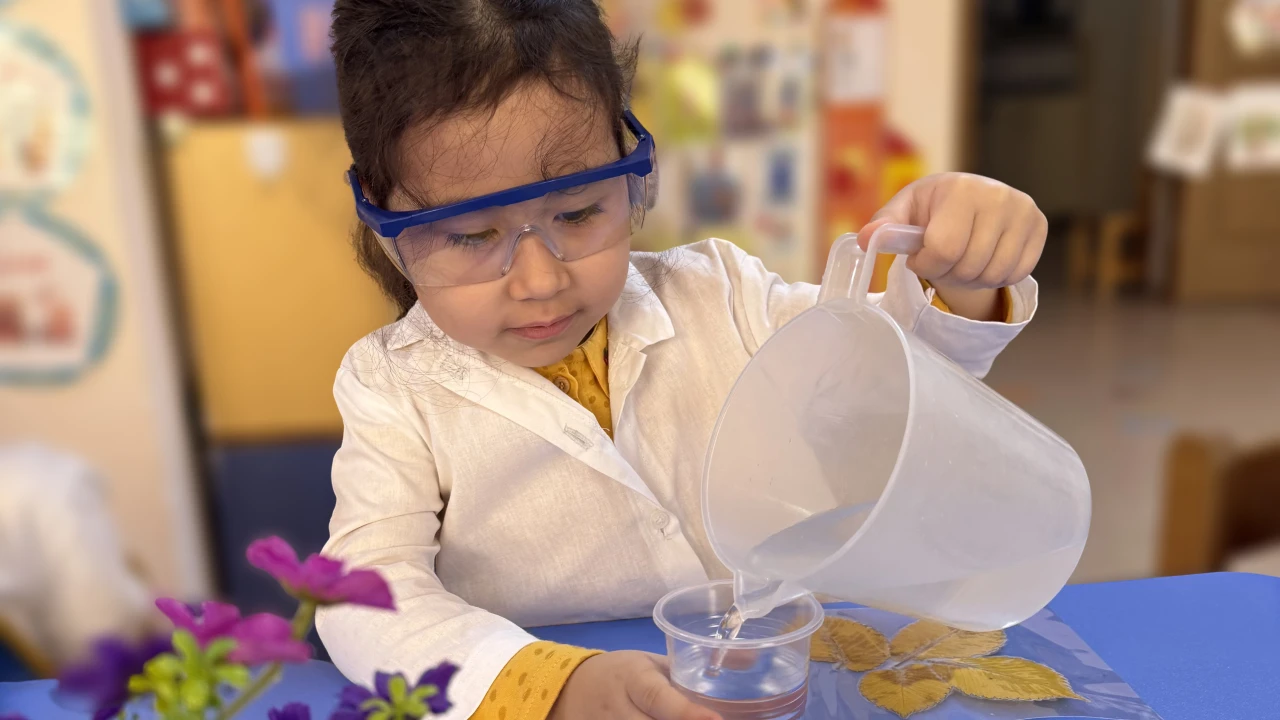 Первые шаги в цифровом мышлении: как формируются навыки будущего у детей — от «Бастау» до ИИ 