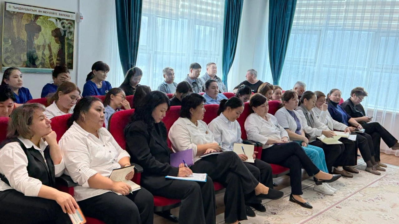 В детском саду «Қарлығаш» МЦ УДП РК проведены информационно-разъяснительные мероприятия по антикоррупционной политике 