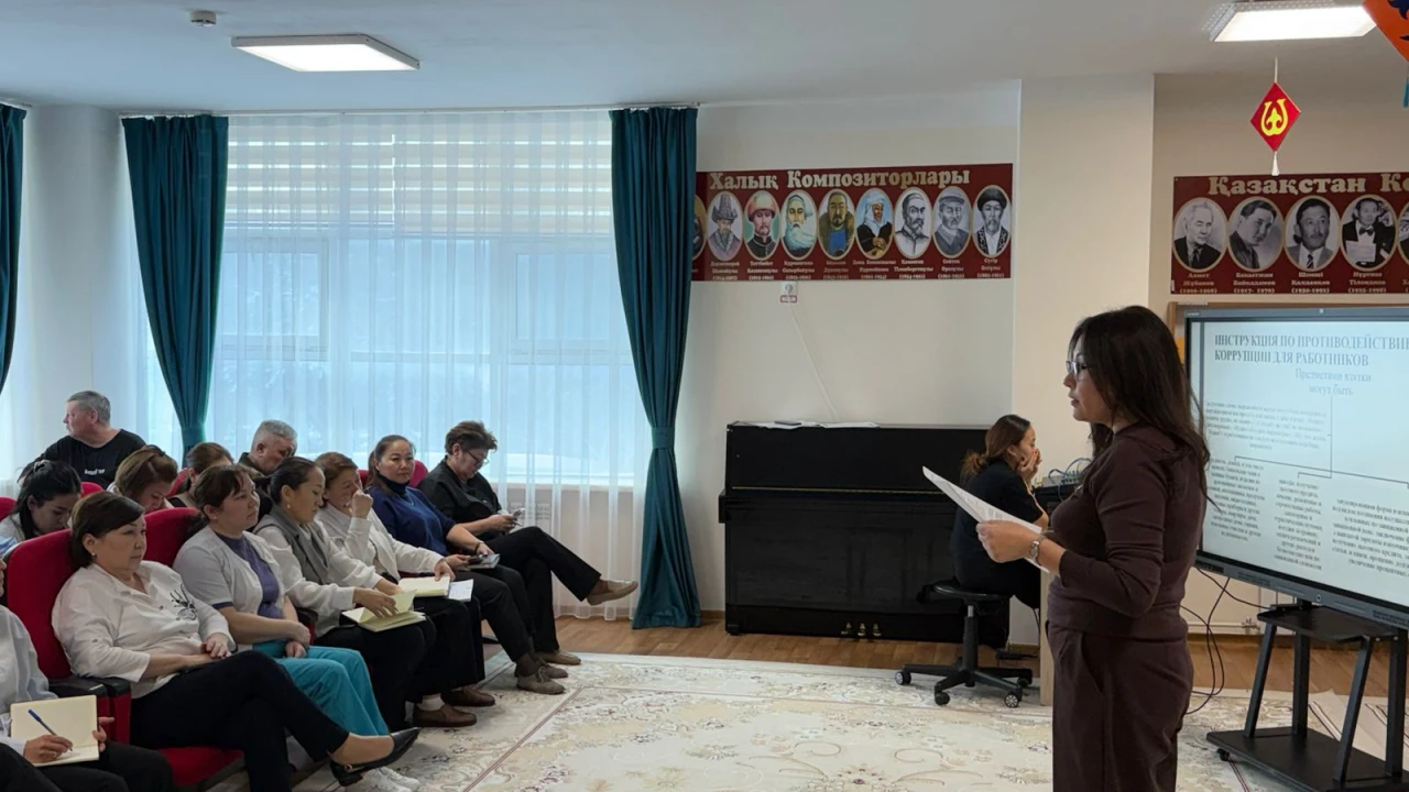 В детском саду «Қарлығаш» МЦ УДП РК проведены информационно-разъяснительные мероприятия по антикоррупционной политике 