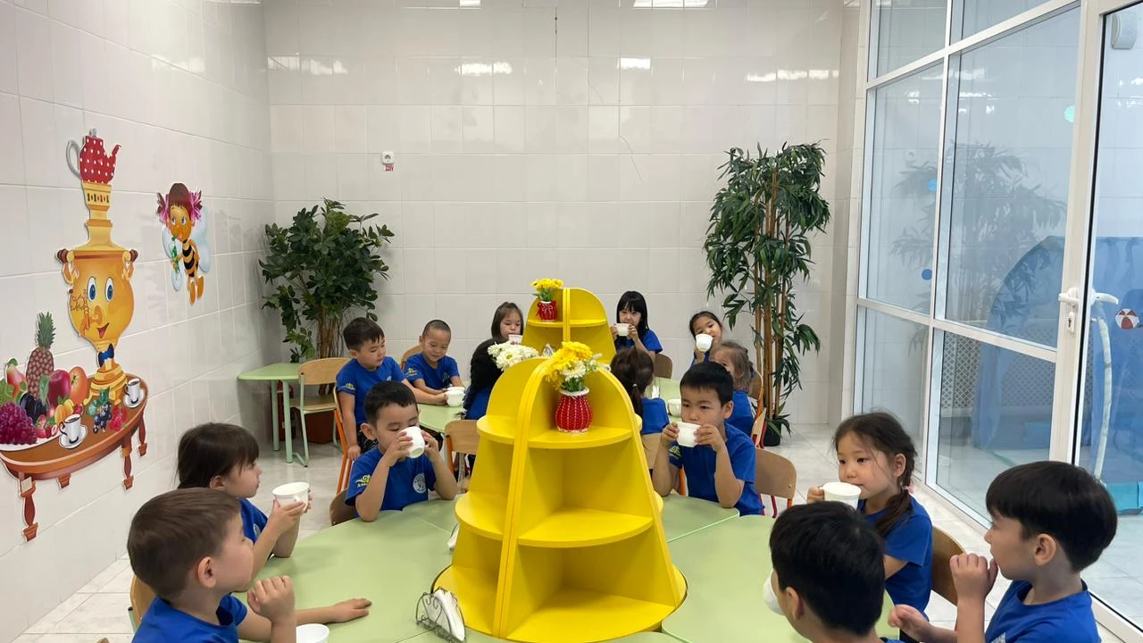 Фитобар в детском саду «Қарлығаш»: забота о здоровье детей каждый день