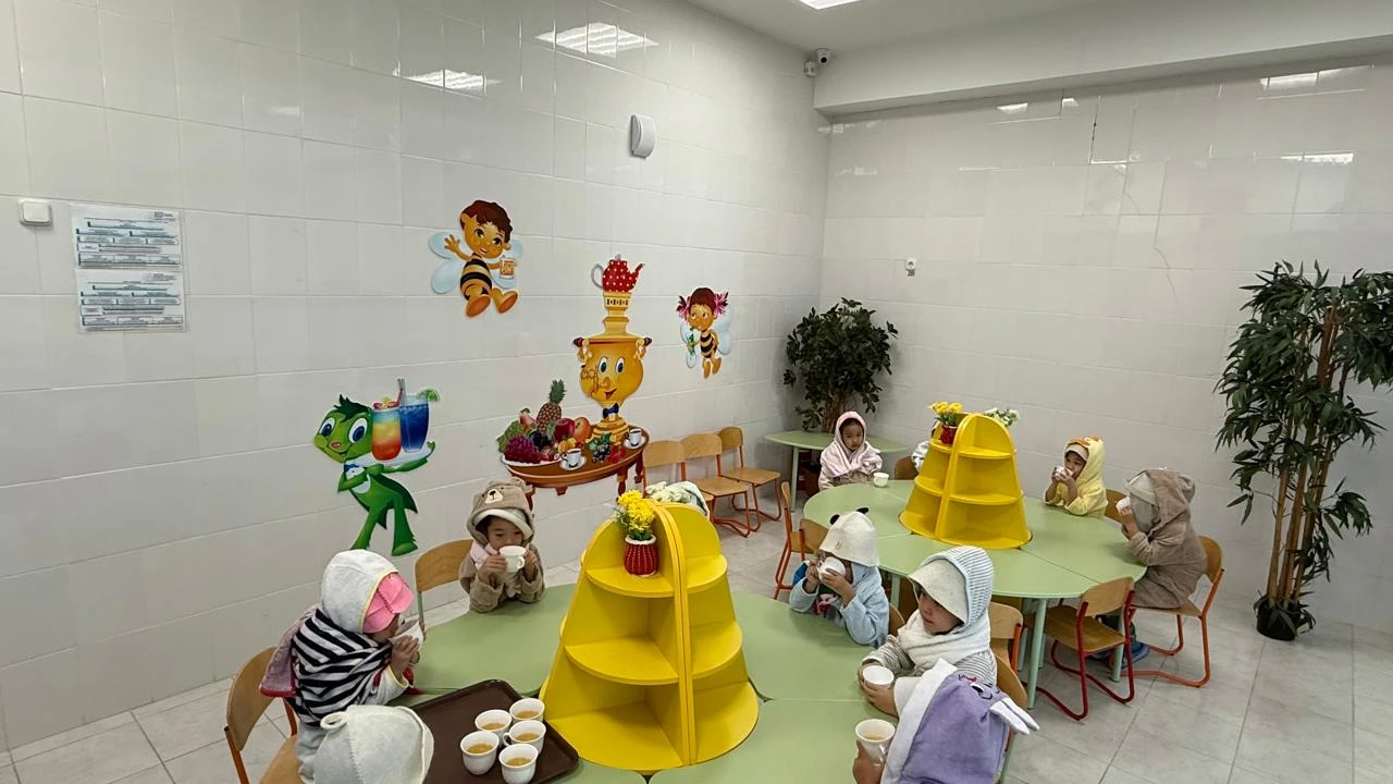 Фитобар в детском саду «Қарлығаш»: забота о здоровье детей каждый день