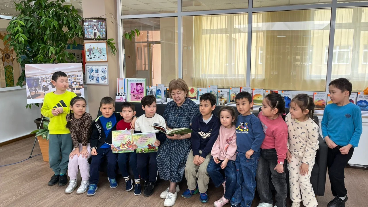 Воспитанники детского сада «Қарлығаш» познакомились со школьной средой в рамках проекта преемственности 