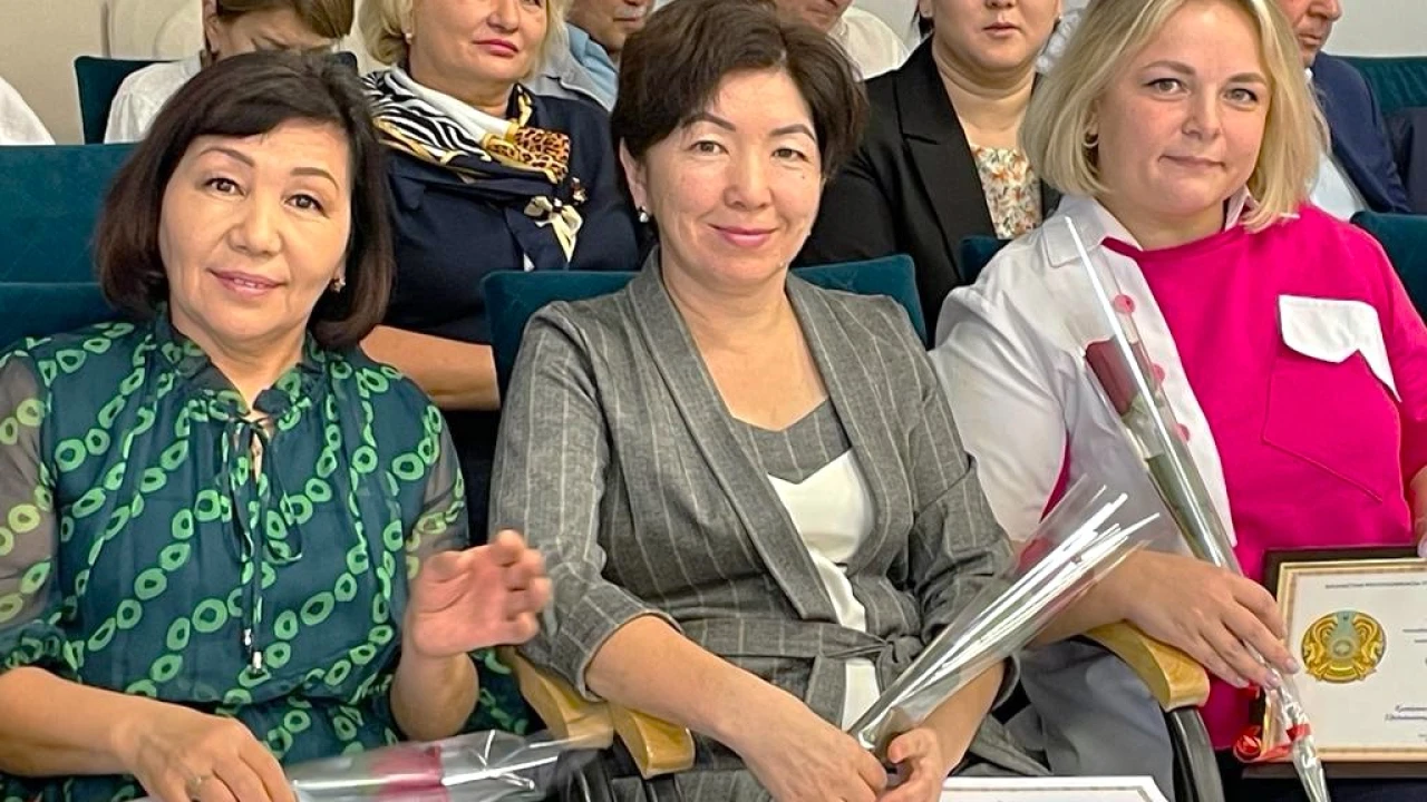 «Қарлығаш» балабақшасында ұстаздар мерекесіне орай мерекелік іс – шара өтті