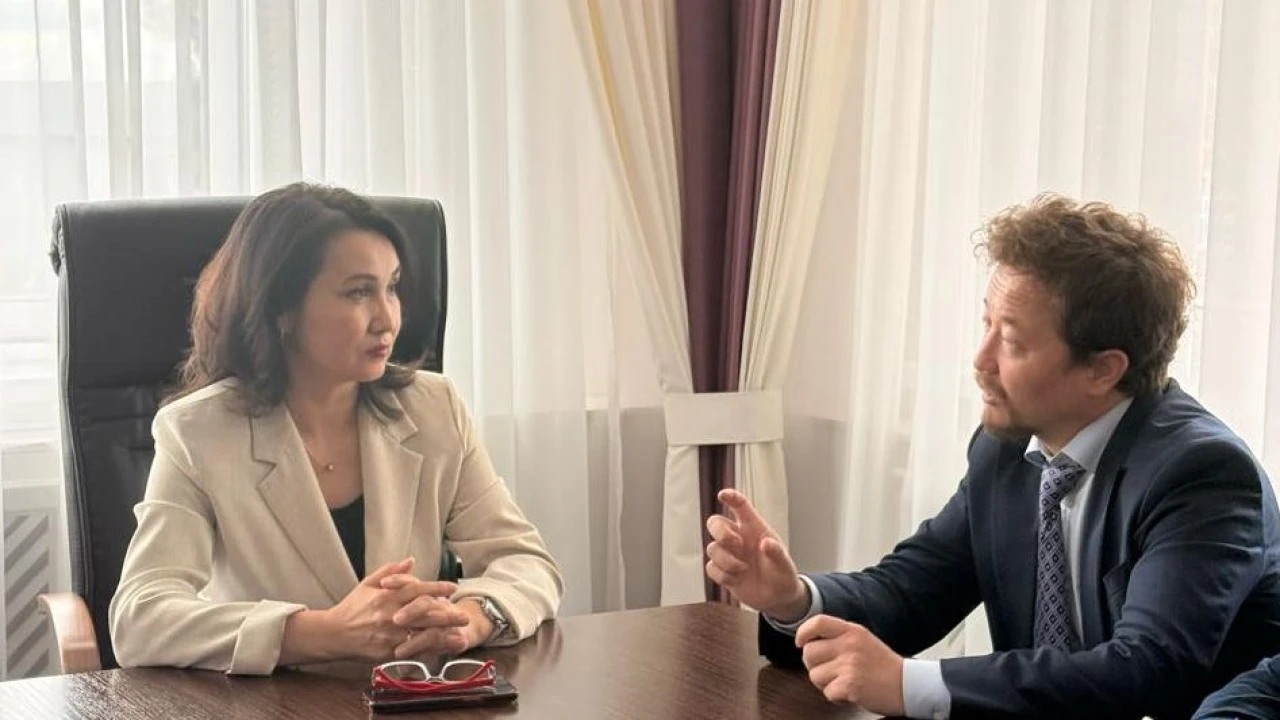 «Қарлығаш» – Қазақстандағы мектепке дейінгі білім беру саласының флагманы жетекші білім беру сарапшыларын қабылдап, ынтымақтастық перспективаларын талқылады